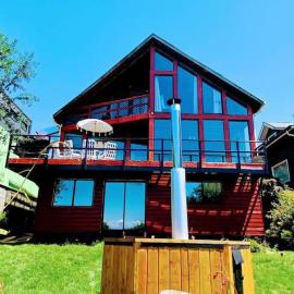 Espectacular Casa a la orilla del Lago, khách sạn ở Llanquihue