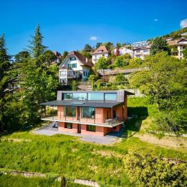 Villa Rose in the center of Montreux by GuestLee, hotel a Montreux