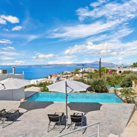 Amazing View Villa-Mathaios in Plaka -BY APOKORNAS VILLAS, khách sạn ở Pláka