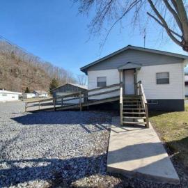 Spacious ATV Retreat House, hotel v mestu Rock