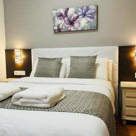 Ballestar Hotel Bar & Grill: Barajas de Melo'da bir otel