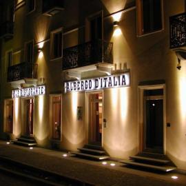Albergo D'italia, hotel u gradu Kivaso