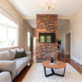 Gorgeous on Galvin: Close to Town Yet A Mile Away