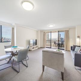 Oaks Sydney Castlereagh Suites