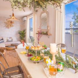 Live w/ nature in Okinawa! BOTANICAL PRIVATE VILLA، فندق في Yaka