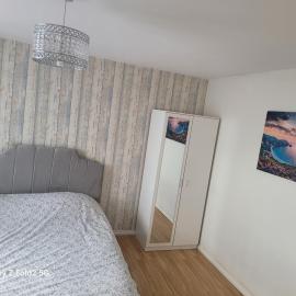 Relax Stay 2 Bedroom, hotel in Theale