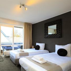 Hotel Berg en Bos, מלון באפלדורן