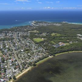 NRMA Canton Beach Holiday Park, хотел в Тукли