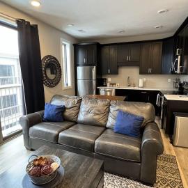 Trendy Downtown Traverse City Condo – hotel w mieście Traverse City