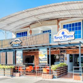 Hotel Arce Plaza