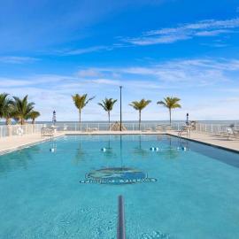 1B 2Ba Seaside Getaway Pool Oceanside