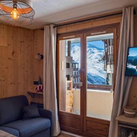 Appartement Moderne à Val Thorens - 4 pers, 1 Chambre + Cabine, Balcon Sud, Ski aux Pieds - FR-1-637-74, hotel a Val Thorens