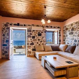 Casa Del Mare Sea View House up to 6 guests, hotel a Mandrákion