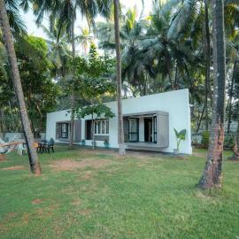 Cabana by Grha - Charming Cottage at Kappad Beach, hotel di Kozhikode