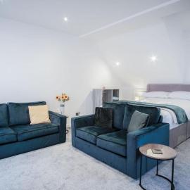 The Penthouse - 1 Bedroom Apartment - Ocean Breeze, hotell i Port-Eynon