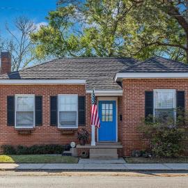 Historic Home w a Fresh Look - Downtown, Hotel in New Iberia