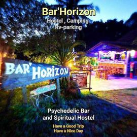 Bar Horizon Hostel, hotel em Chumphon