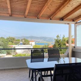 Seaside Luxury Apartments, hotel a Porto Rafti