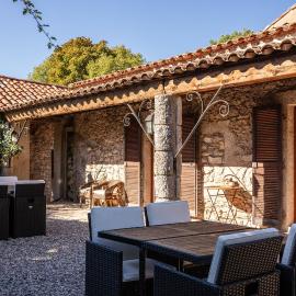 Le Barry du Grand Chemin, hotel u gradu Kelar