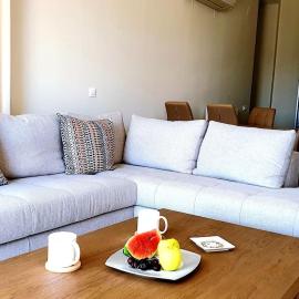 Luxurious Flat with Sea View & Private Beach, hotel di Ligaria