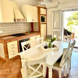 Casa Sunshine 2.0 - Vacanze al mare, hotel a Punta Braccetto