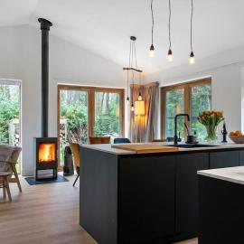 Nieuwe luxe villa in het bos – hotel w mieście Zorgvlied