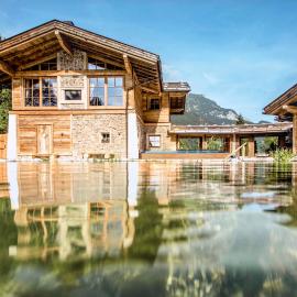 Verwöhnhotel Kristall, hotelli kohteessa Pertisau