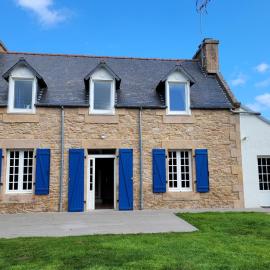 CHARMANTE MAISON à TREBEURDEN, hotel in Trébeurden