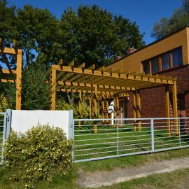 Domyletnie Sarbinowo 8e dom 86m2 z ogrodzoną działką