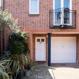 Central Chichester 3bd Mews House For Up To 6: Chichester şehrinde bir otel