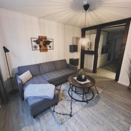 Gemütliche Ferienwohnung mitten in der historischen Stader Altstadt，施塔德的飯店
