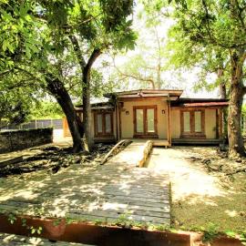Sukiya Tiny House - Luxury Nature Escape in Redlands, hotel v destinaci Homestead