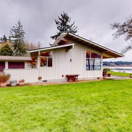 Bay Breeze Bliss, hotel u gradu Vashon