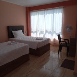 CARDOS HOSTAL, hotel en Pisco