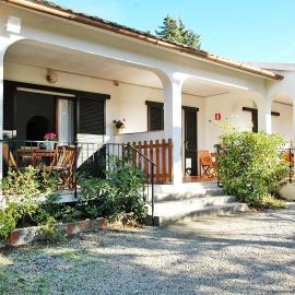 Casa Katia, Giuliana & Nami, ξενοδοχείο σε Lacona