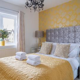 Sorrel House Stylish 2 Bedroom 2 Bathroom, hotel in Carterton