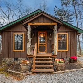 Authentic, Rustic, Cute & Cozy!, hotel Pigeon Forge-ban