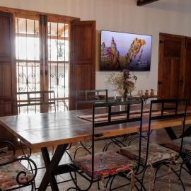 LA CASA DE AL LADO