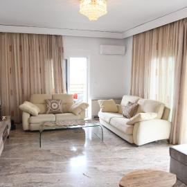 City Center Luxury Spacious apt A&M, hótel í Ródos-bær