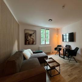 100m E-Ladestation - max 4 pers - Düsseldorf - Ruhrgebiet - Pilgerstätte, Hotel in Velbert