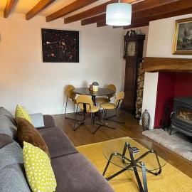 Stunning Cottage with Log Burner- King Bed- Great Design-Free Wood, hotel a Frosterley