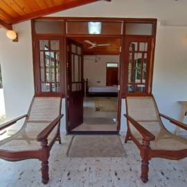 Edmon Beach Villa, hotel a Dodanduwa