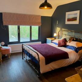 Holly's Lodge