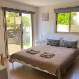 Comfy Apartment Near Paphos, hotel di Yeroskipou