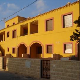 Apartamentos Turísticos Edificio del Pino、Sorbasのホテル