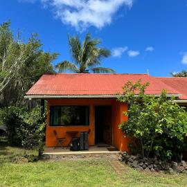 Cabañas Tangaroa y Hamea โรงแรมในอังกาโรอา
