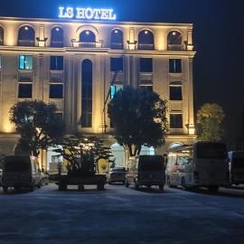 LS HOTEl, מלון בKim Bảng