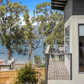Sunrise Cottage- Dover Tasmania, hotel in Dover