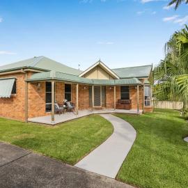 Serenity in Sunny Sawtell