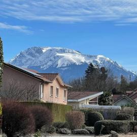 GRENOBLE SUD VARCES Suite privatisée au pied des Montagnes